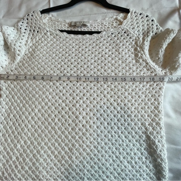 EUC Ann Taylor Loft Fishnet White Sweater Size Medium - Picture 4 of 8